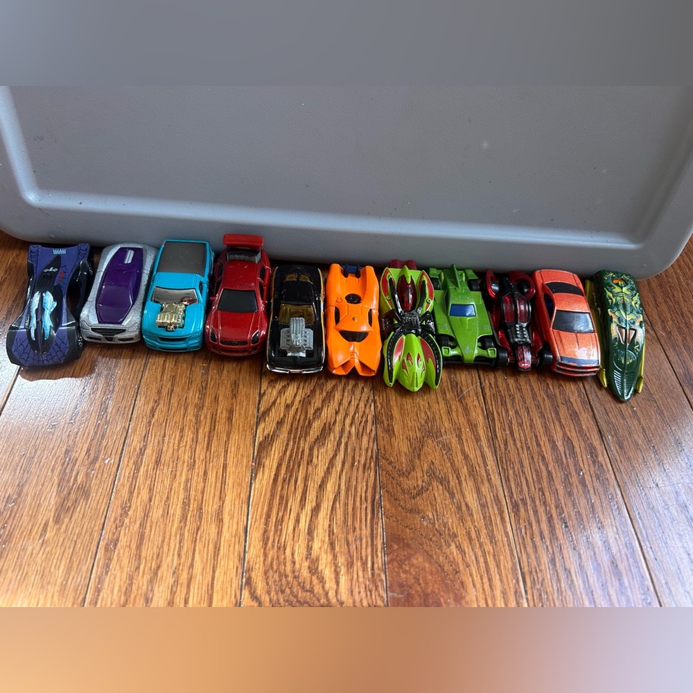 Mattel car toy set of 11 years 2000-2009